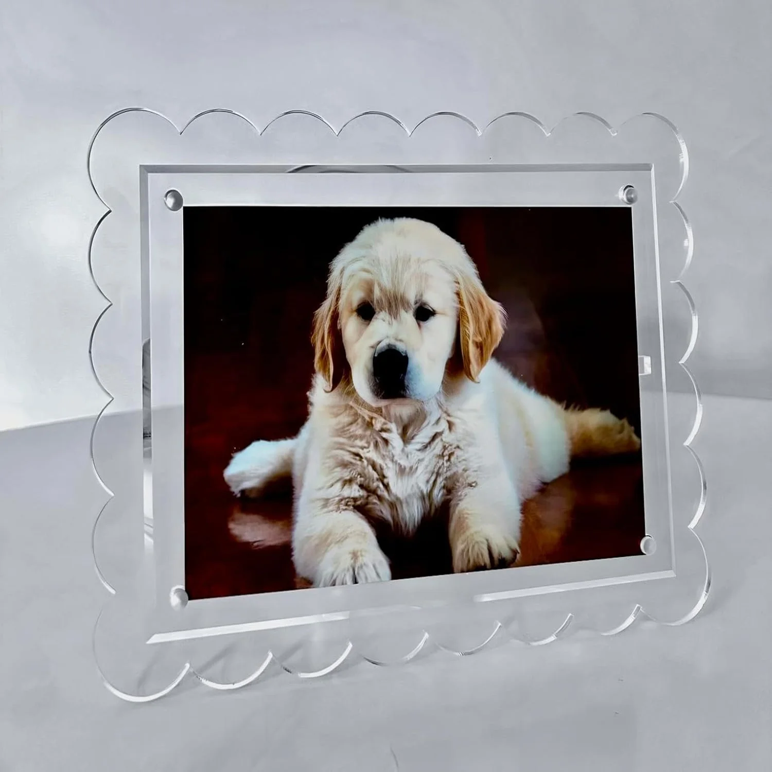 HQ Premium acrylic picture frame magnetic scalloped photo frame 5 x 7 magnetic picture frame desktop display