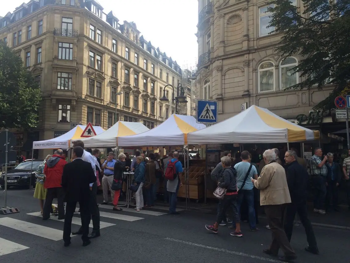 Heavy-Duty 3x3m Aluminum Custom Promotional 10x10 Trade Show Pop-Up Canopy Tent for Events