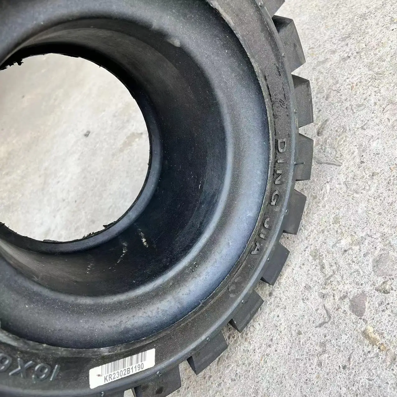 Tire manufacturer wholesale price 16x6-8 16*6-8  solid forklift tyre