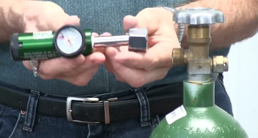 CGA540 Oxygen Flow Regulator With Pressure Gauge For Oxygen Cylinder And Ozone Generator