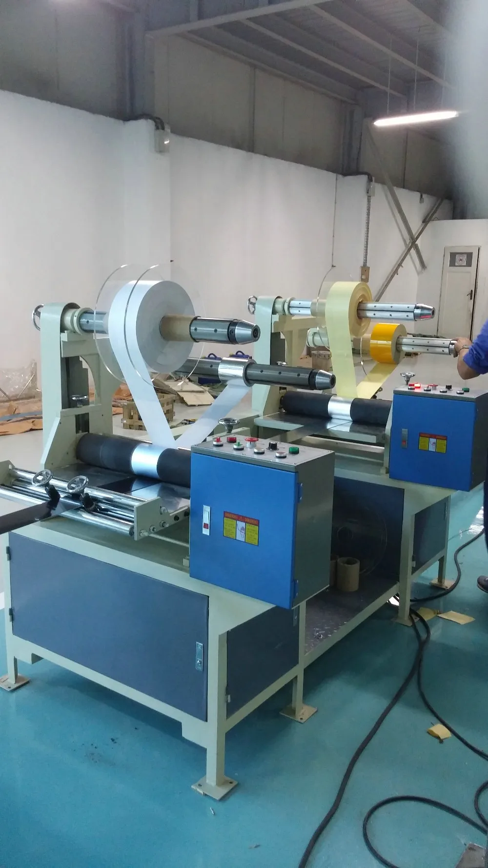 Двухслойная линия по производству автомобильных номерных знаков K2 для алюминиевых номерных знаков