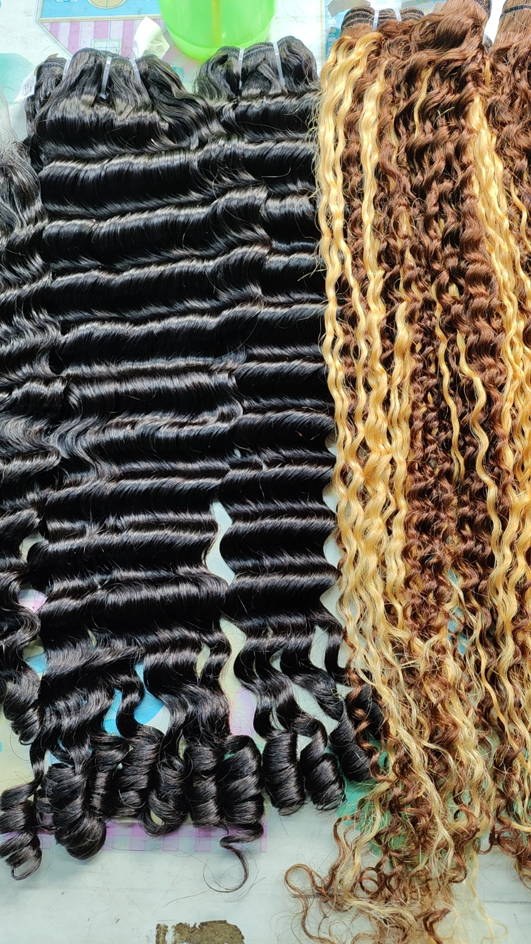 8 To 22 inches Funmi Hair High Quality SDD Bouncy Curls Hair Weaving For All Women,Colored Hair Bundles With Closure Frontal