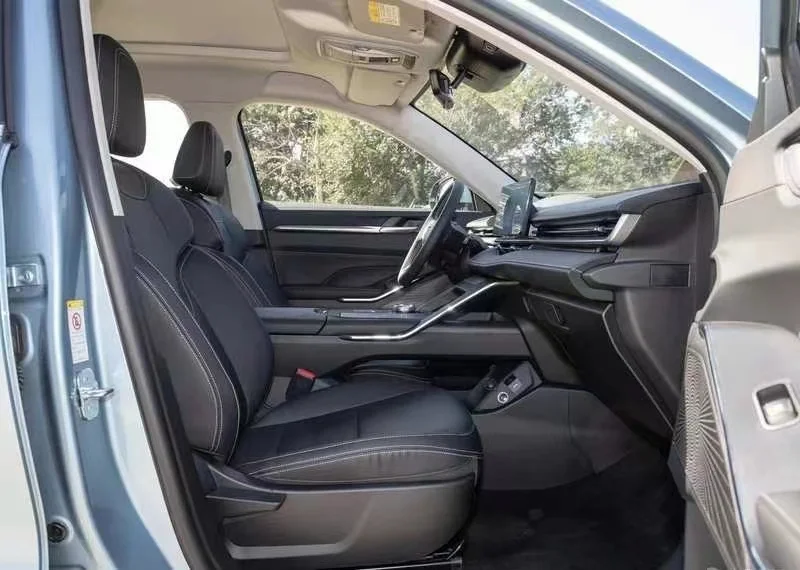2024 Haval H6 Hybrid Crossover SUV with Cscpower and Electric Capabilities High-Performance medium and large vehicle in china