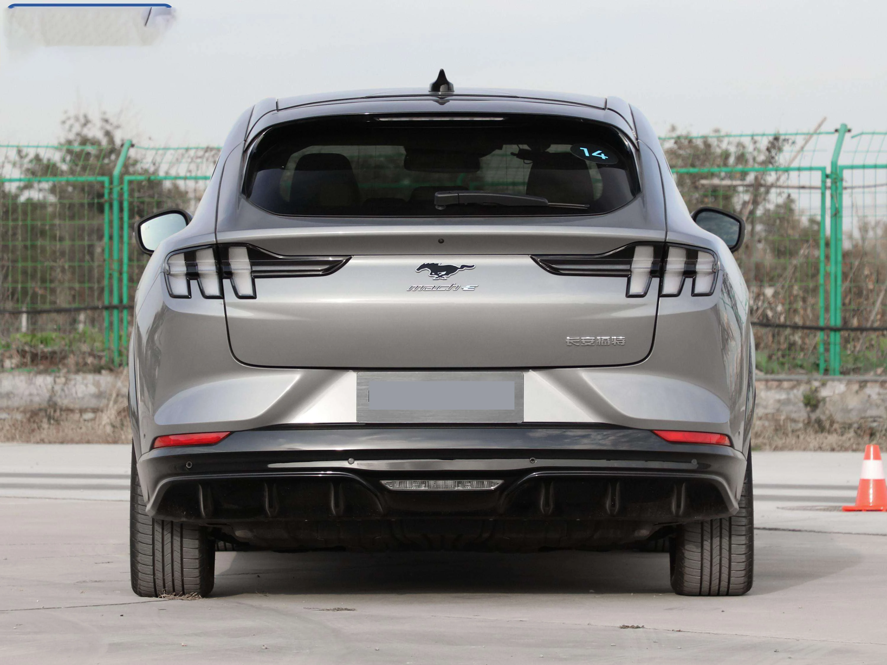 2022 changan Ford mustang mach-E made in china high speed and long range with 5seats and 4wheels new energy car