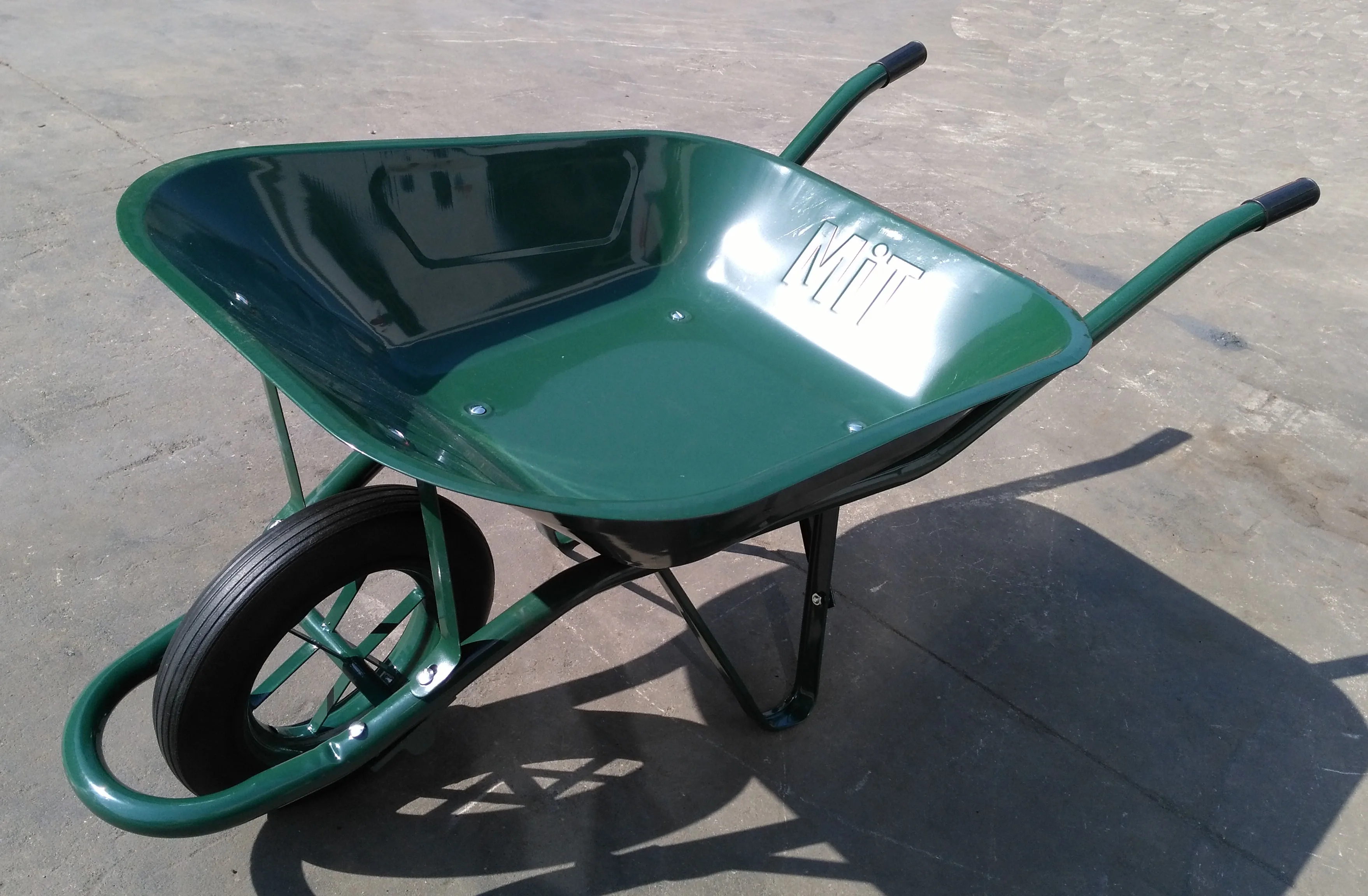 WB6400 china function custom wheelbarrow 5 cbf concrete wheelbarrow