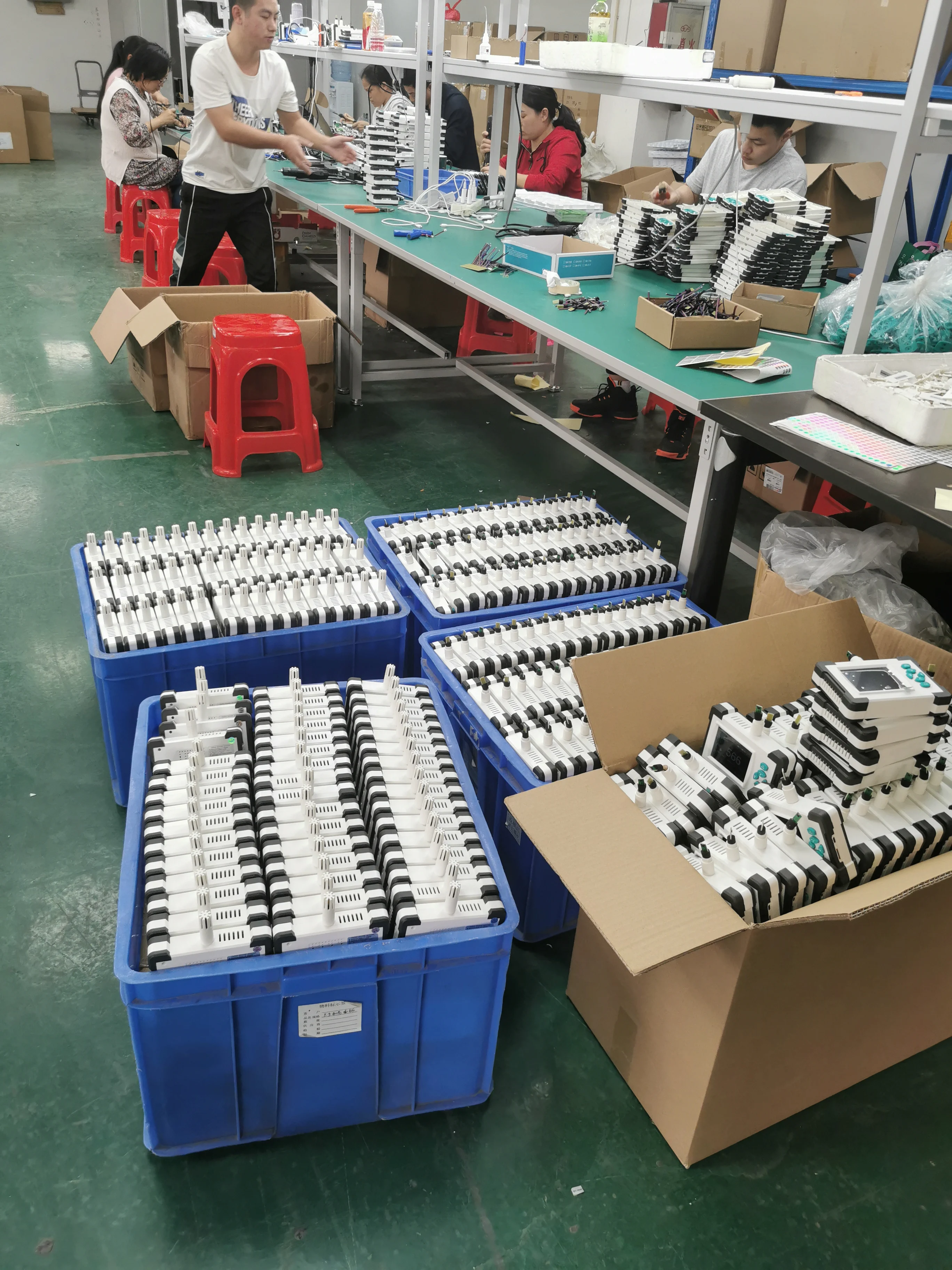 2022-LCD 3.2 carbon dioxide gas detector gas analyzers co2 meter air quality detector  co2 monitor TUYA  sensor 8 co2 meter