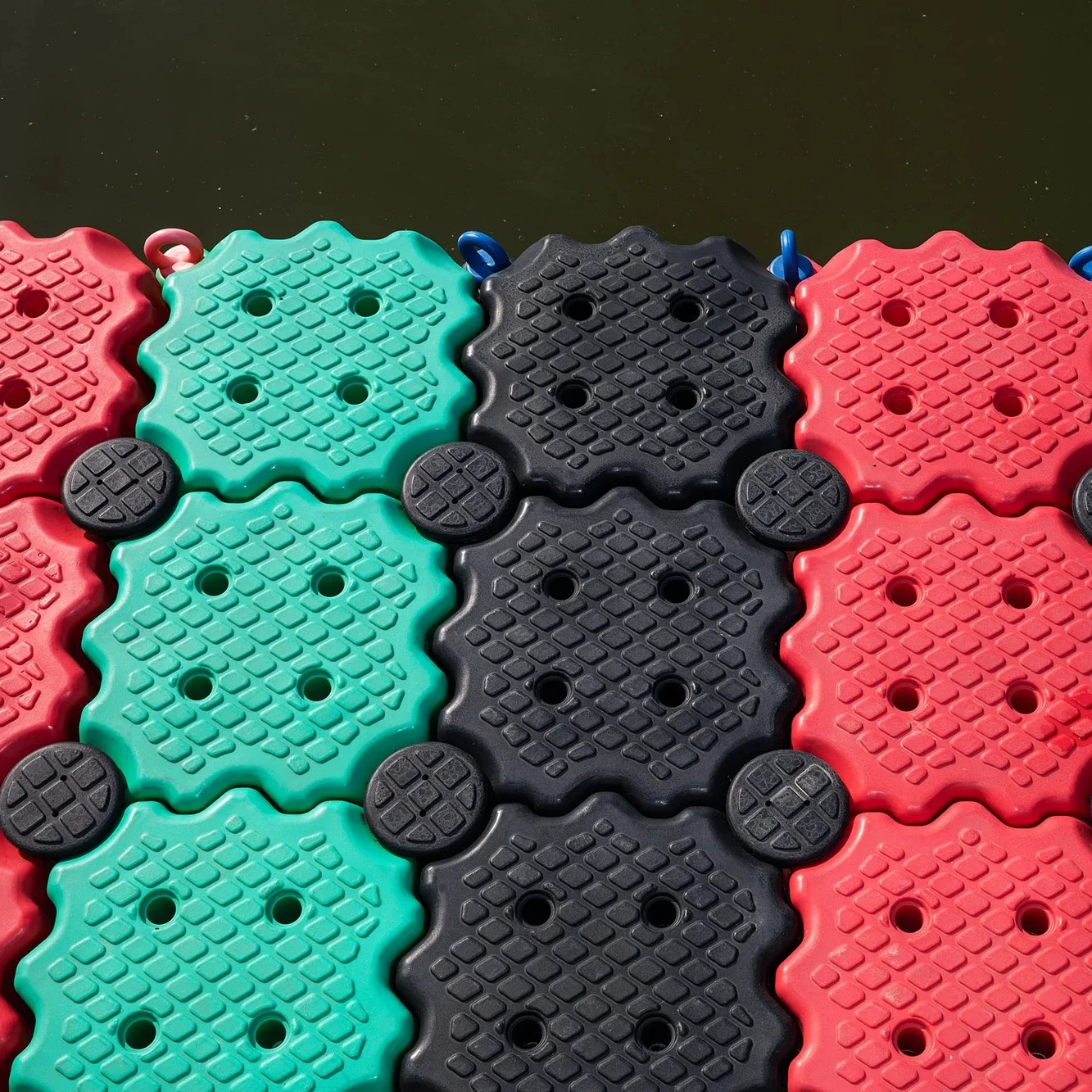 Roto-molded Floating Dock Modular Floating Pontoon Dock Blocks Modular Floating Pontoon customization color Floating Platforms