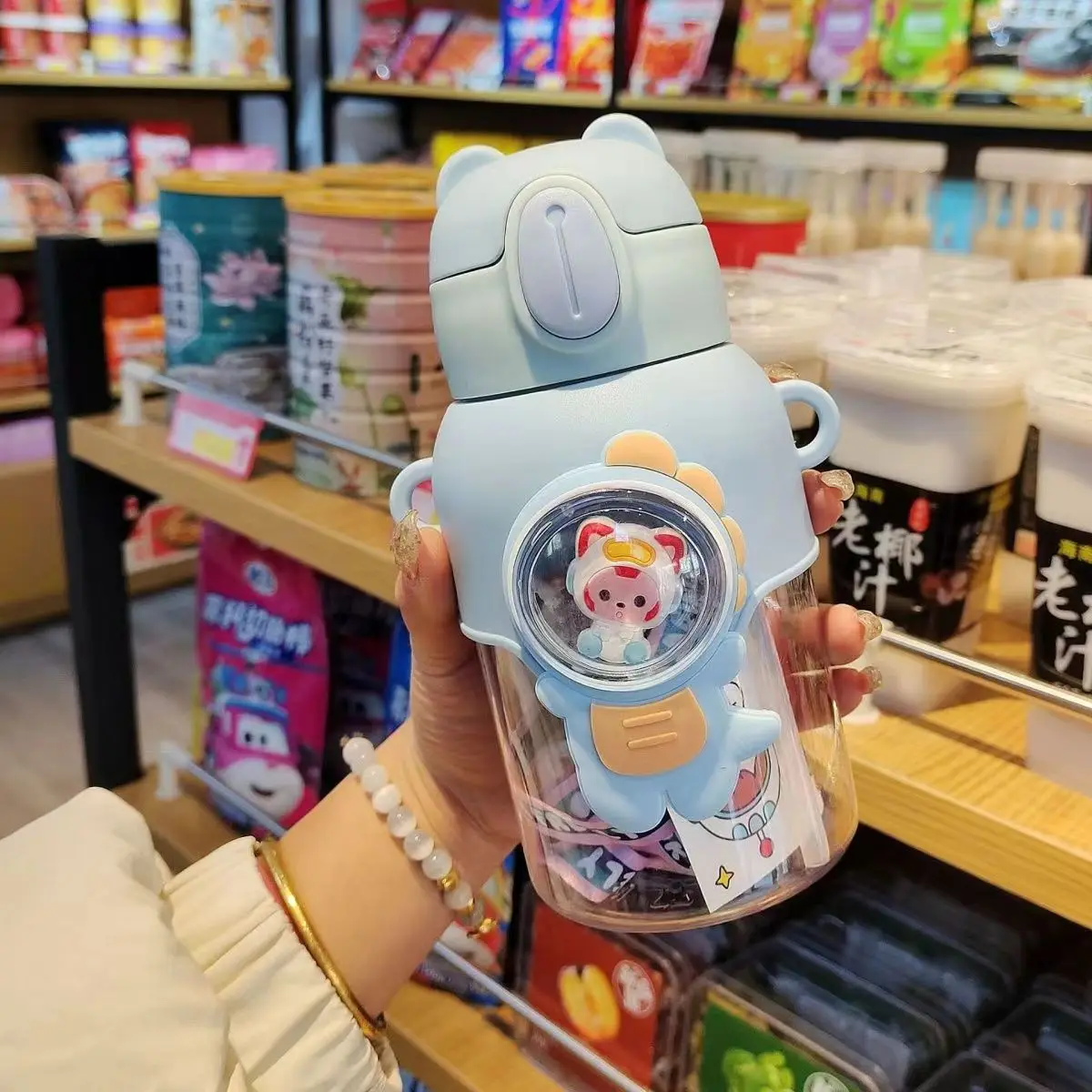 Cute Design Cartoon Plastic Water Bottle Kids 600ml Bpa Free Water Bottles Cup With Strap And Straw