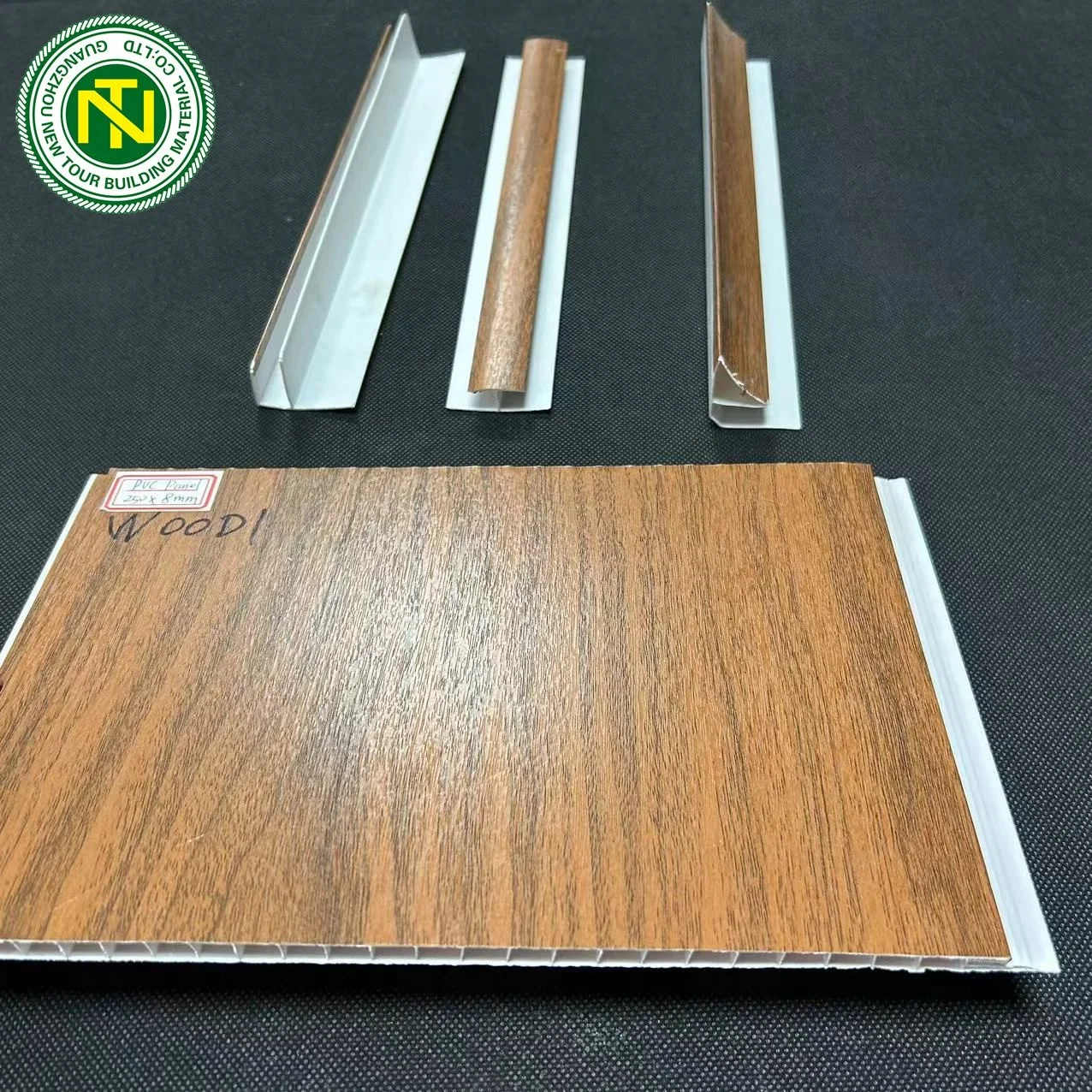 2024 Moisture Proof PVC Plastic Panel for Ceiling and Wall Bathroom Kitchen 7 mm