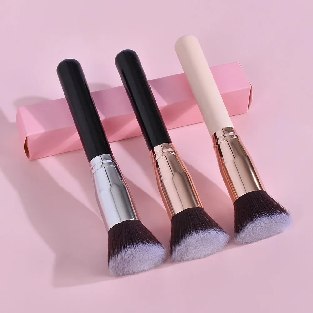 Wholesale Private Label Wood Handle Foundation Brush Kabuki Single Liquid Flat Make Up Brush For Liquid Foundation