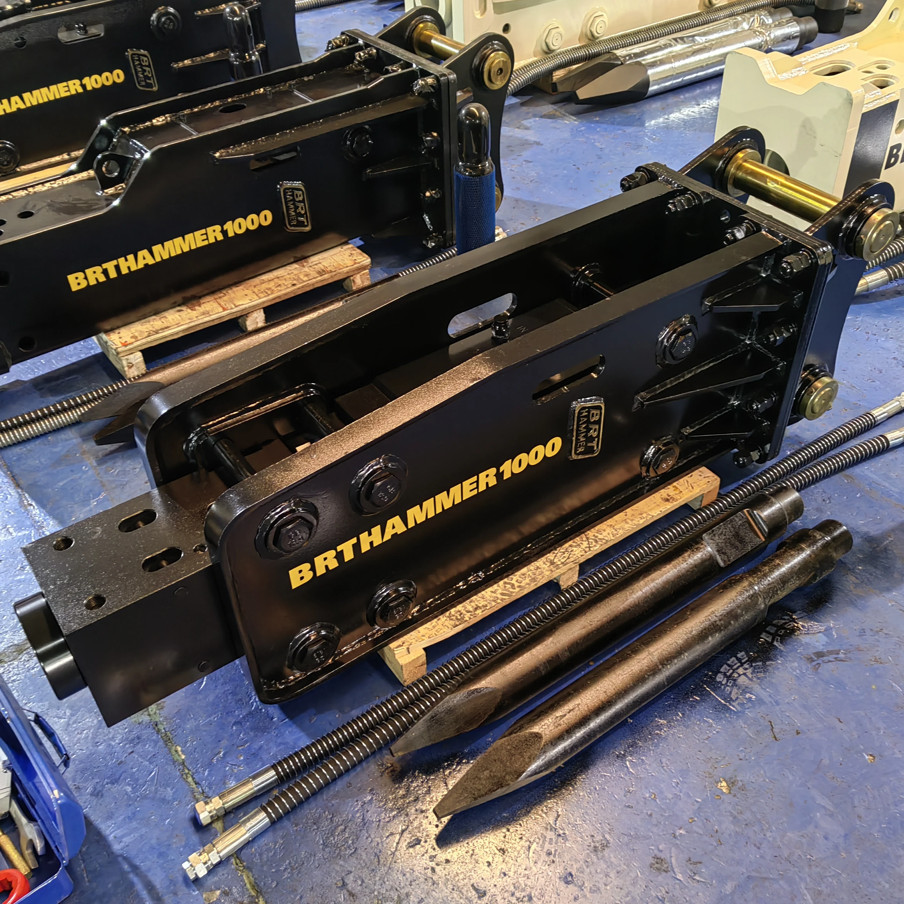 BRT1400 SB81 hydraulic hammer breaker 20 ton excavator use hydraulic rock hammer excavator drilling rock attachment