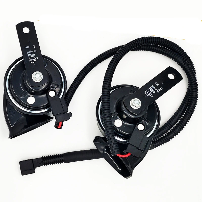 Snail Horn For Toyota Land Cruiser J100 J200 1997-2020 12V 110-125db Loud Waterproof Car Horns 410/510Hz Dual Tone Auto Horns