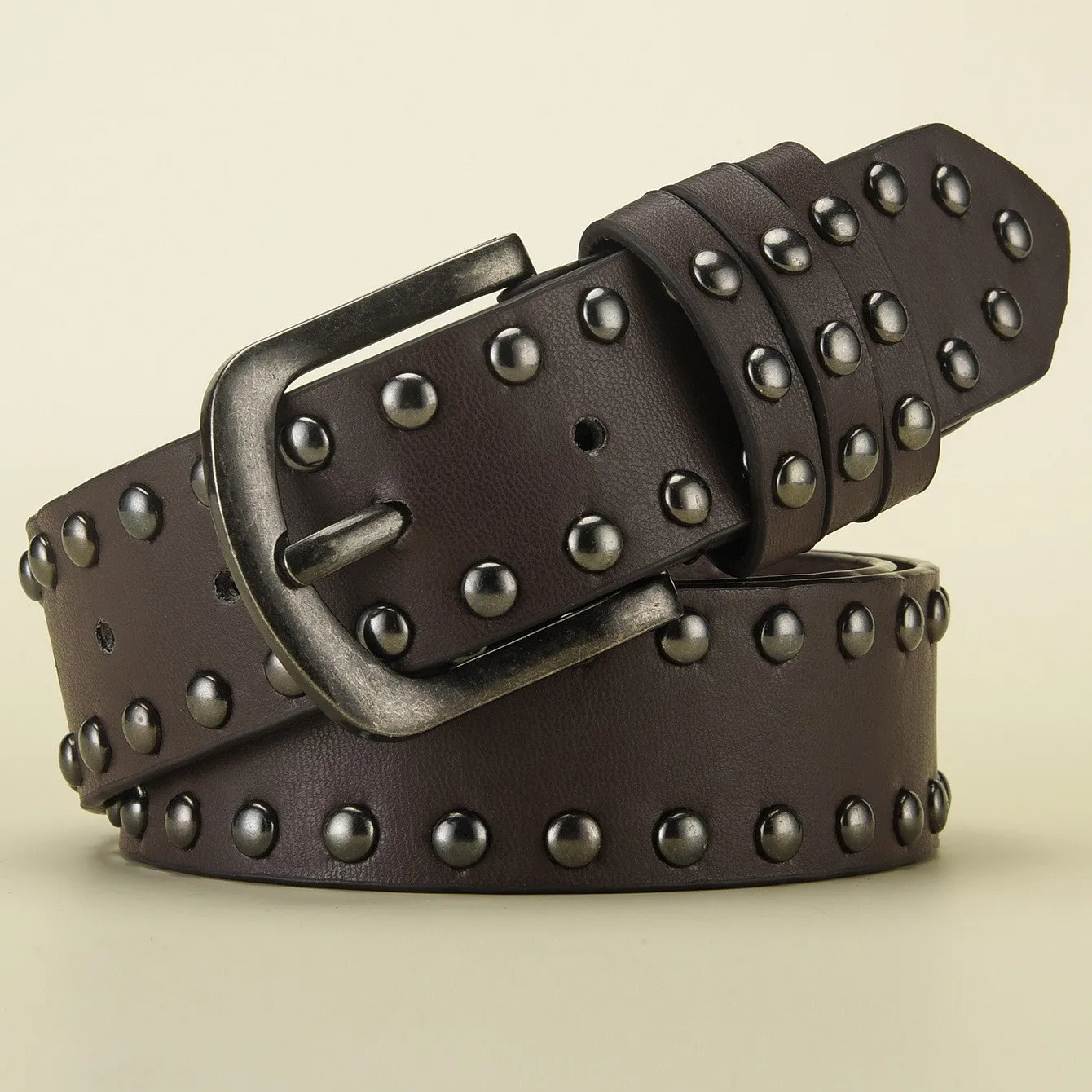 Yiwu Factory direct sale Punk Rock Rivet Top Full Grain Leather customized Belt for Men and Women