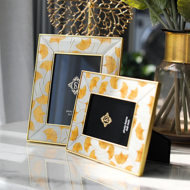 
Light luxury simple glass inkjet photo frame 6 inch 7 inch gold ginkgo leaf home decoration frame decoration 
