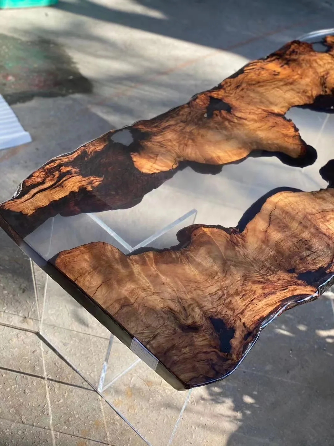Factory Wholesale Custom Epoxy Resin Tables For Dining Room Furniture Fir Wood Slab With Crystal Clear Epoxy