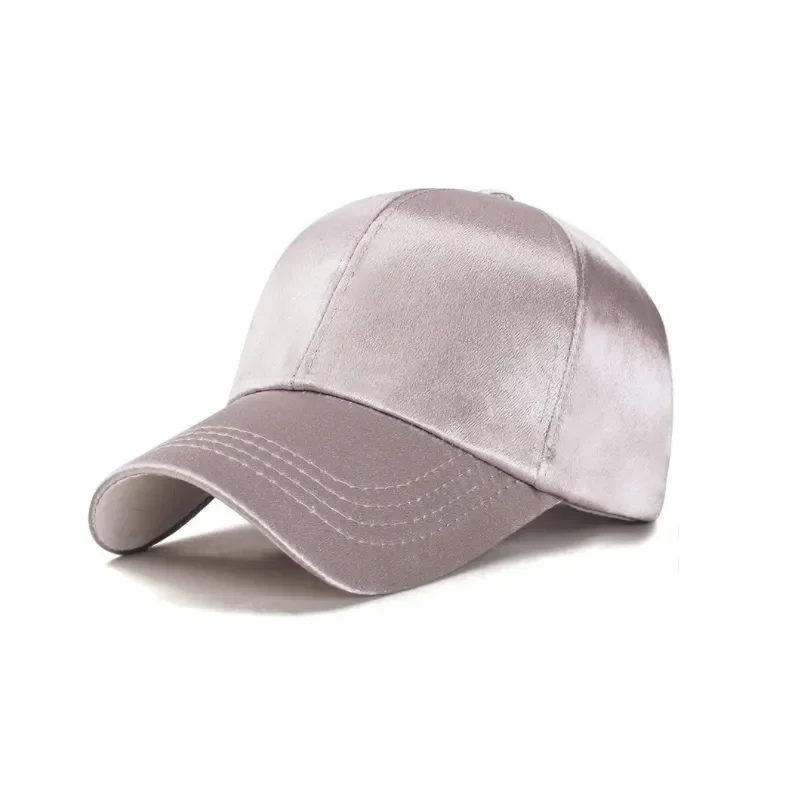 Женская атласная бейсболка с шелковой подкладкой