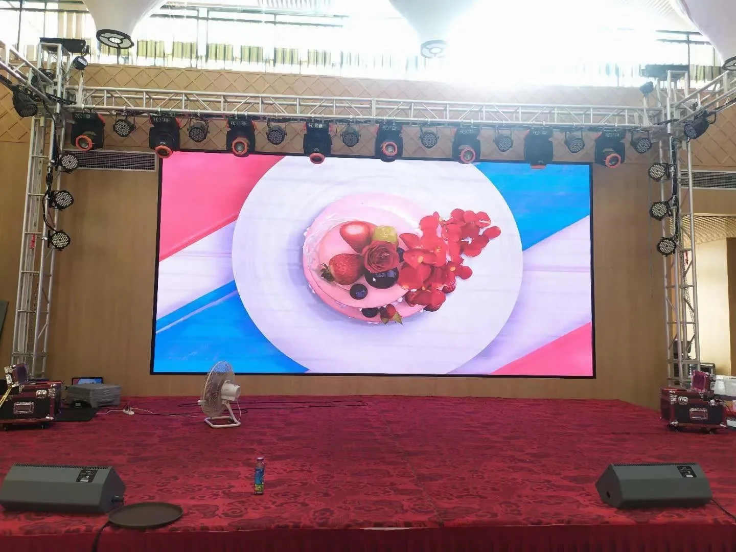 P4.81 Outdoor Display SMD Full Color Rental LED Screen Stage Led Screen For Concert Pantalla Gigante Exterior Alquiler Panels