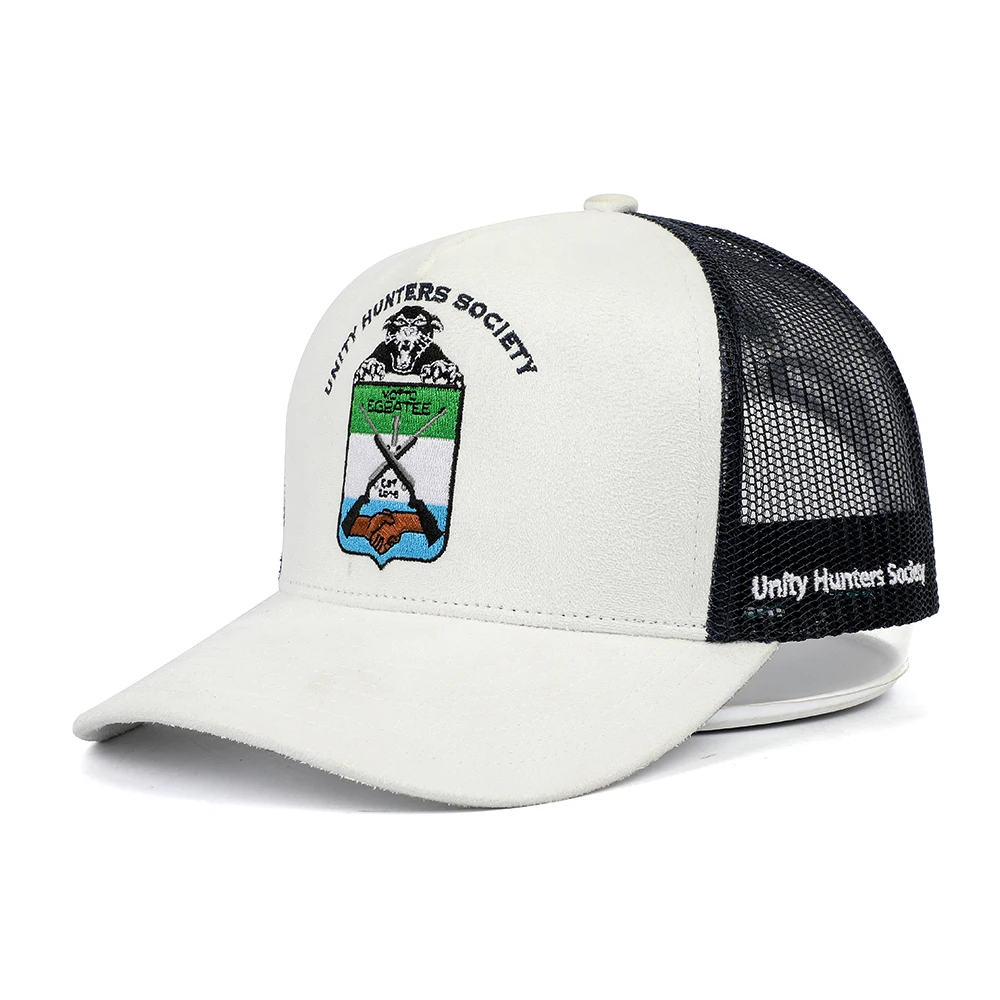 Wholesale OEM Custom Plain 5 Panel High Quality Curved Brim Embroidery Logo Snap Mesh Back White Suede Trucker Caps Hat