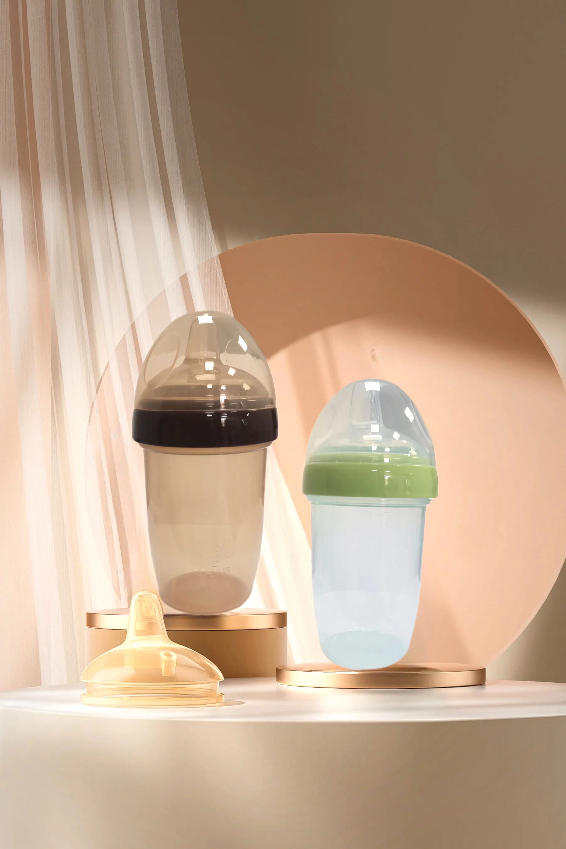 Newborn BPA Free  silicone Duck Mouth baby bottle and Anti colic free hands baby feeding nipple water bottle for kids