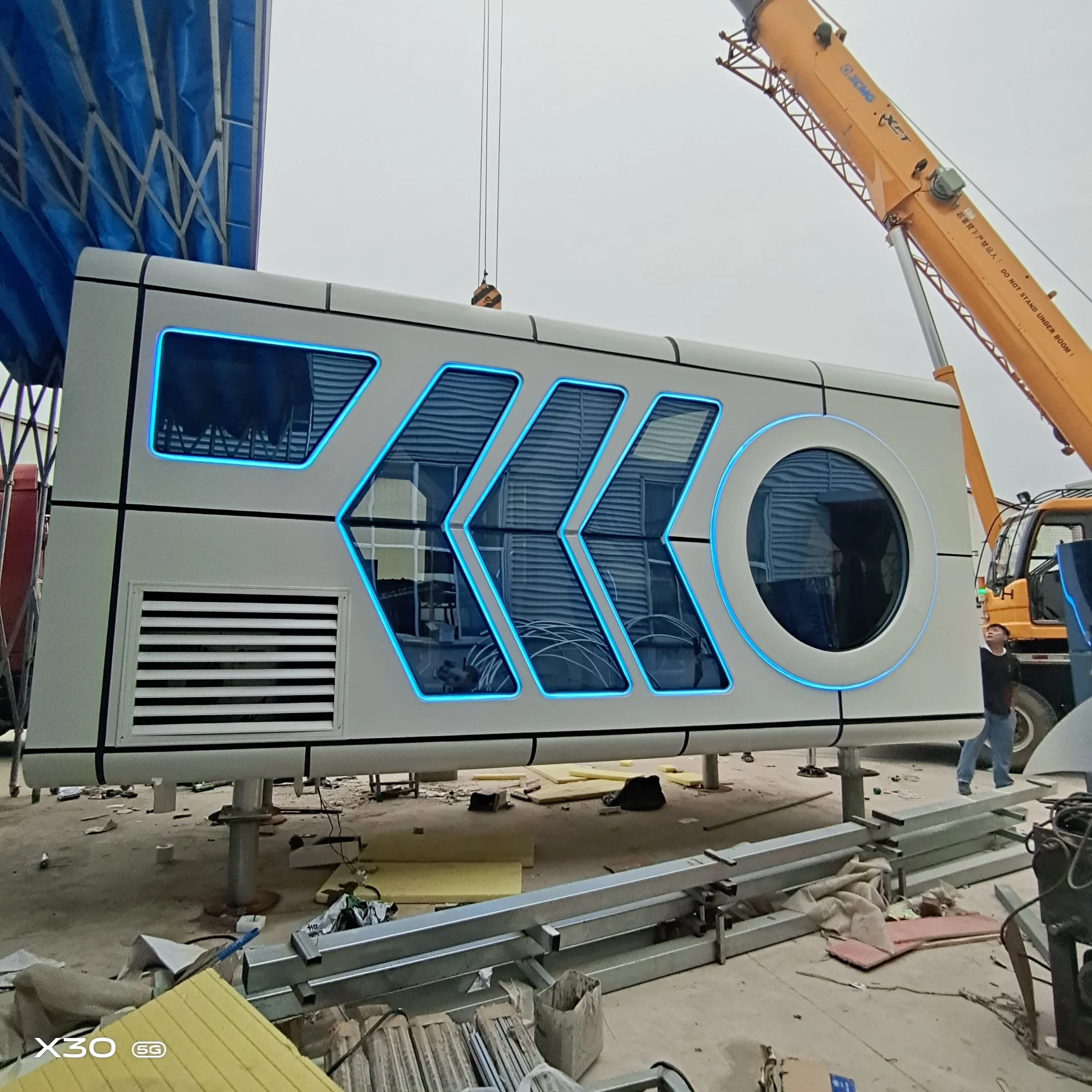 Small Kit Homes Australian Standard Volferda Capsule House Glamping Pod Mobile House