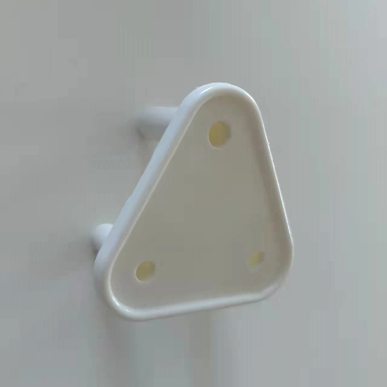 Hot Sale South African Type Multiple Socket Plastic Colorful Protect Cover Plug Electrical Plug 16A Standard Grounding IEC 250V~