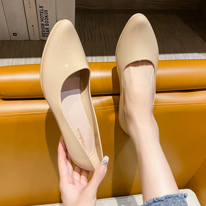 Summer Fashion Simplicity All Inclusive Daily Travel Slope Heel Leather Shoes for Women