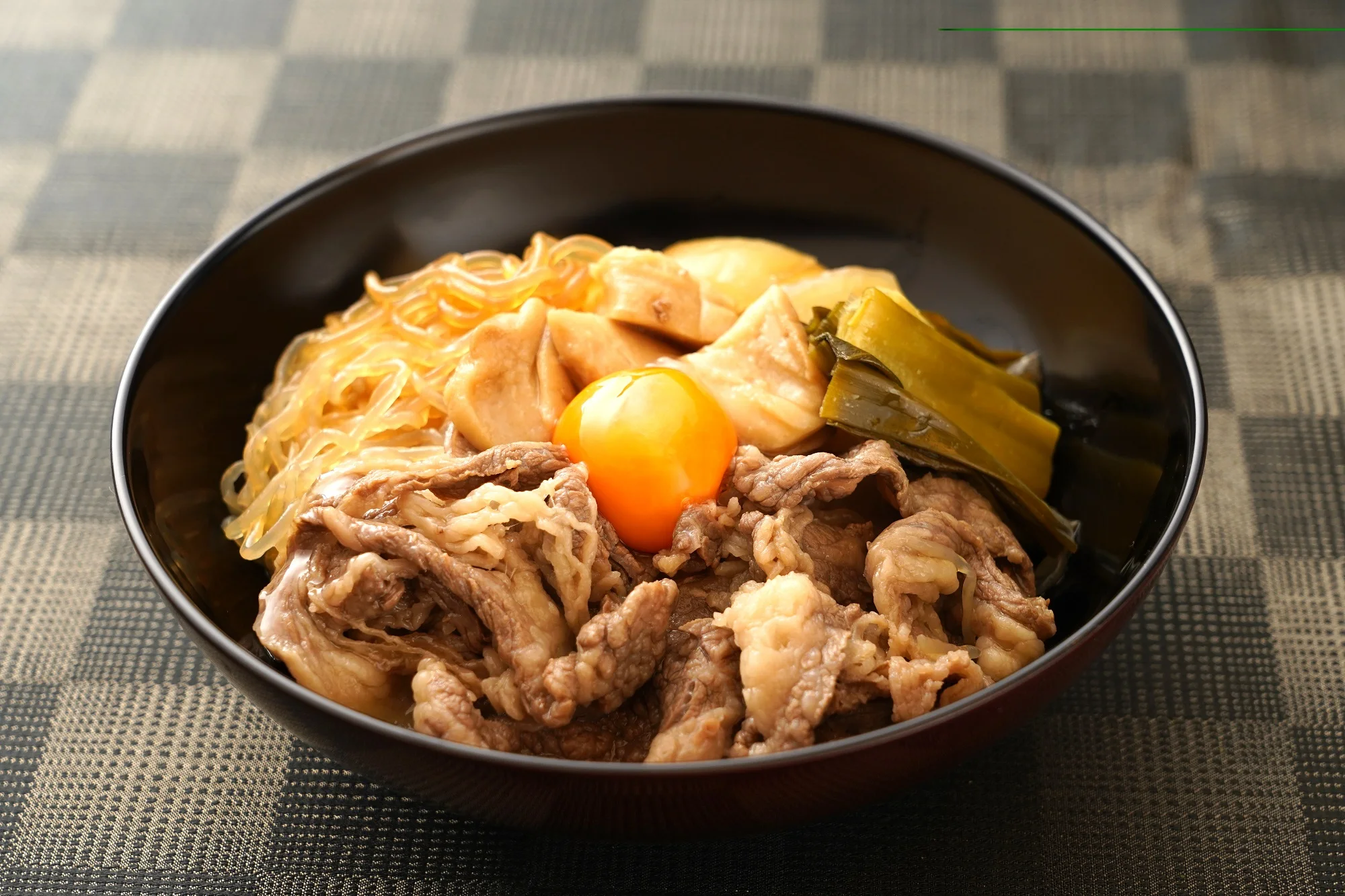 Japanese instant cooked rice meat meal based on sugar and soy sauce