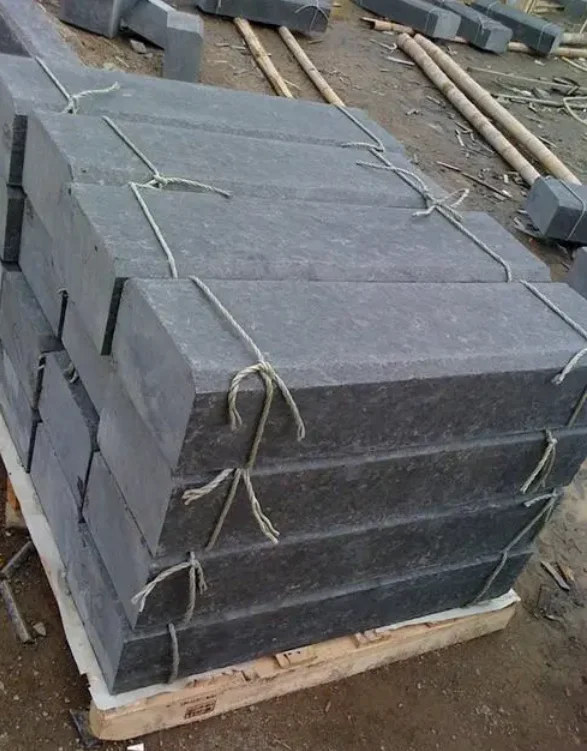 Black G685 Granite Stone All Sides Split Kerbstone And Palisade