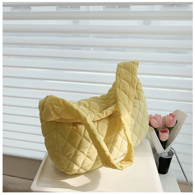 2024 Winter Fashion Large Capacity Light-weight Cotton Soft Quilted Tote Bag Nylon Puffer Crossbody Bag For Ladies