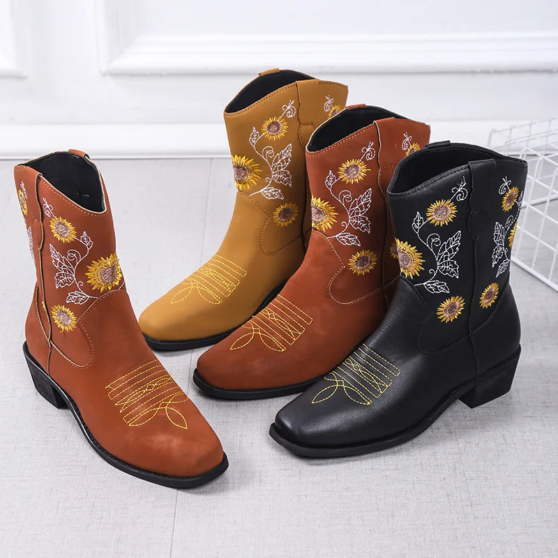 Embroidery winter custom Logo  boots Square Toe Thick Heel Women Western Boots