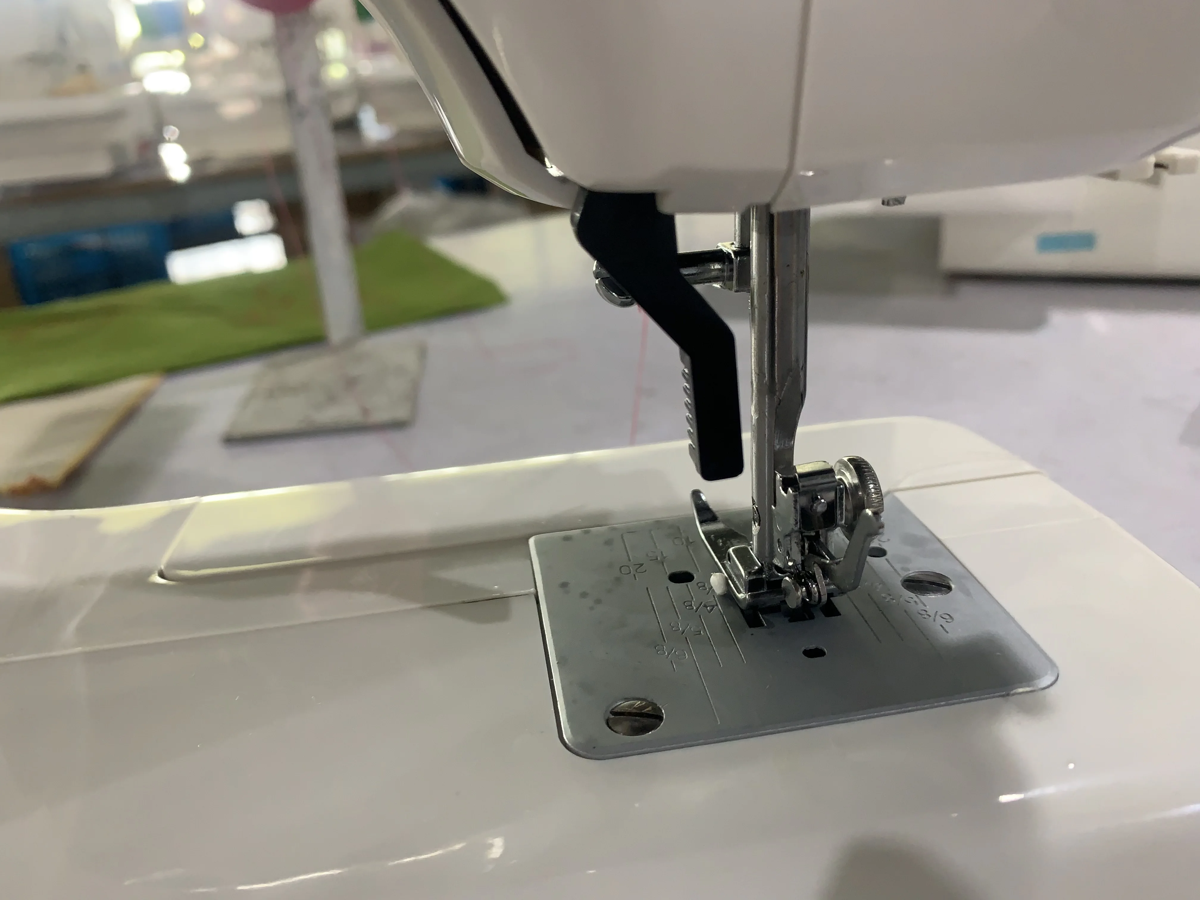 BT-1212 portable hand held sewing machine mini home sewing machine domestic china