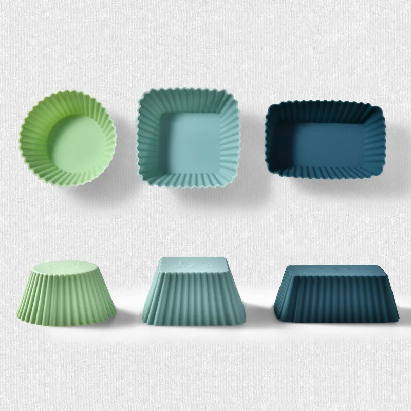 Fashion Heart Shape Muffin Mix Colors Cups Mould Set With Customized Logo Package