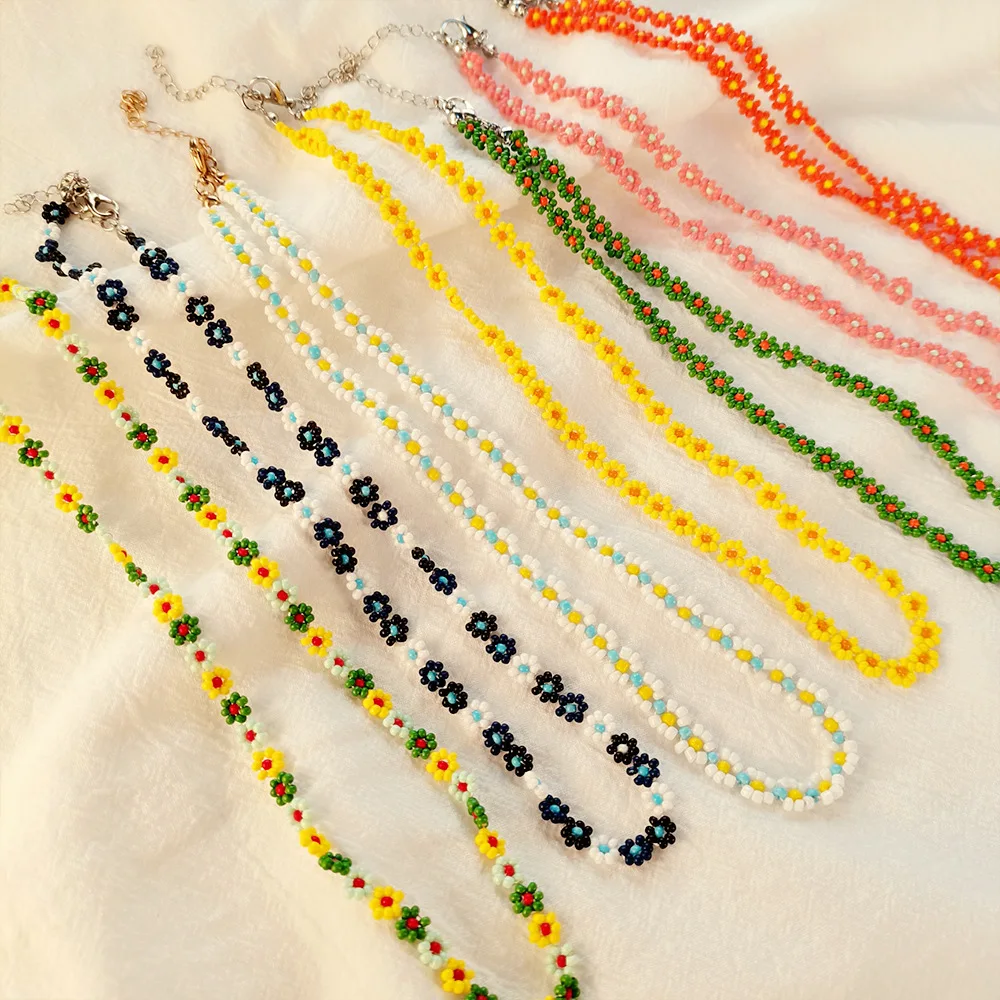 Creative Colorful Beaded Necklace Hand-woven Seed Bead Flower Necklace Bohemian Beach Holiday Jewelry