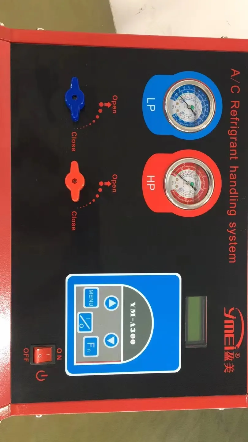 Automobile refrigerant recovery and filling machine
