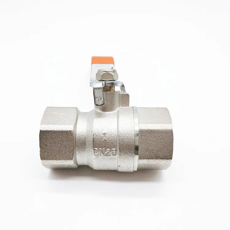 Домашний никелированный встроенный гидравлический 1/2 дюйма односторонний ручной медный шаровой кран с внутренней резьбой и управлением потоком воды