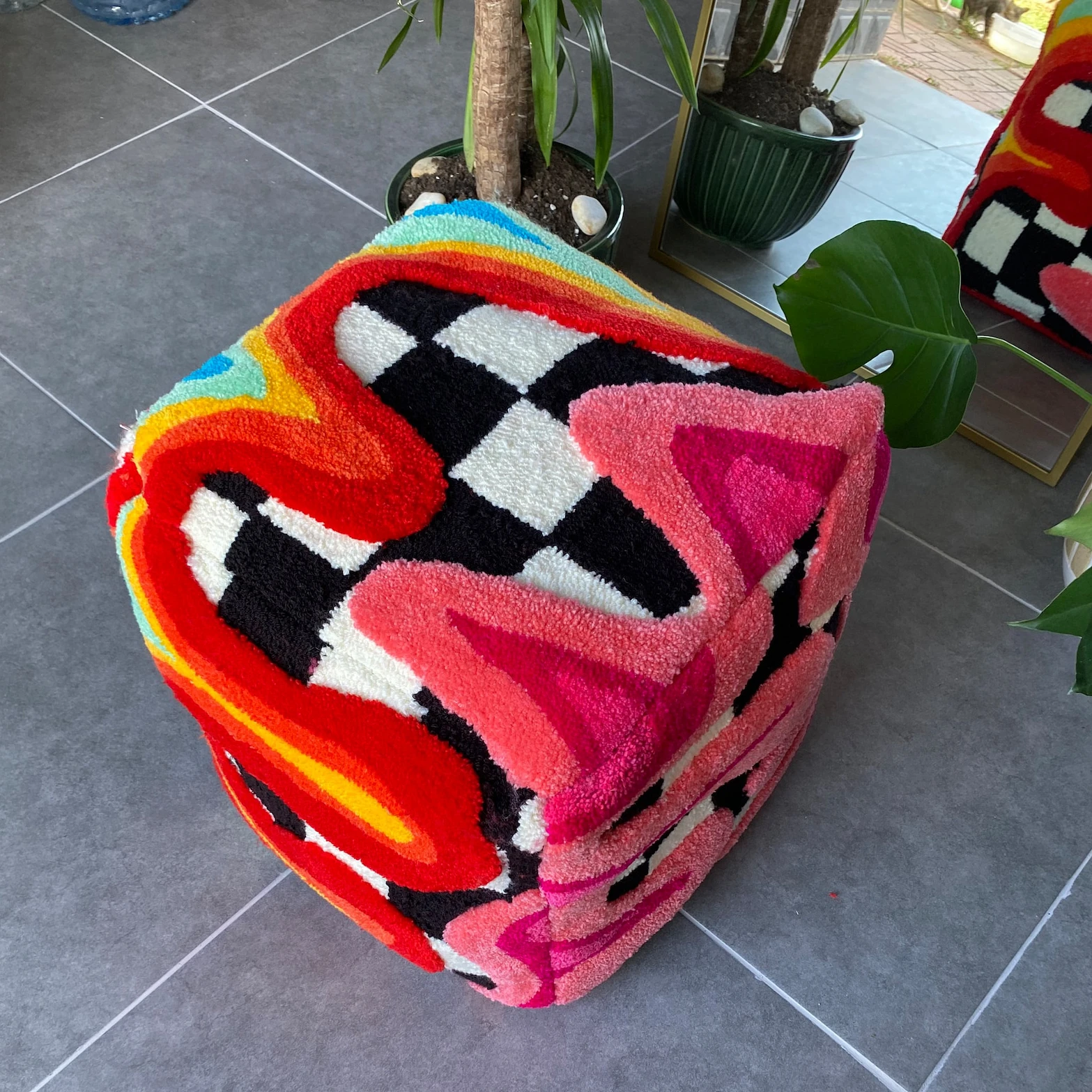 Innovative desig Customized logo Hand Tufted punch needle Floor Seat Cushion Tufted Cushions