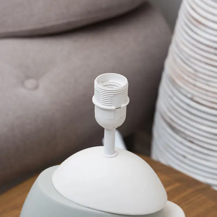 2024 New Novel furniture restaurant office desk light custom ceramic base matte table lamps for home decoration