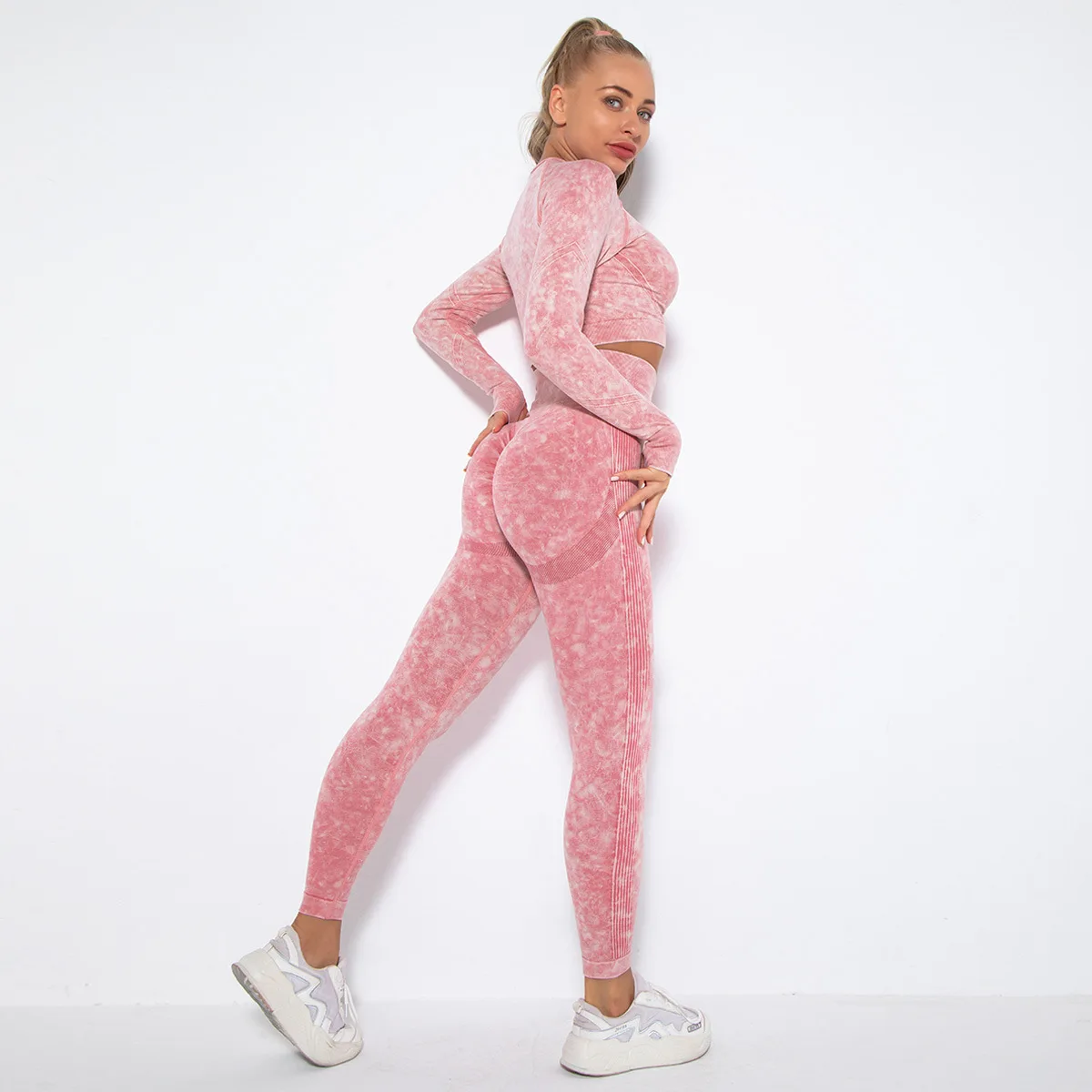 Innovative Products 2024 Wholesale Long-sleeved Gym Fitness Butt Lifting Fitness Leggings Workout Yoga Suit Yoga Sets