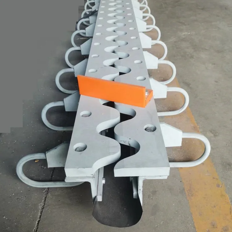 Concrete Strip Seal Steel Bridge Deck Stainless Steel Finger Expansion Joint with Aluminum Alloy Wave Pattern Design