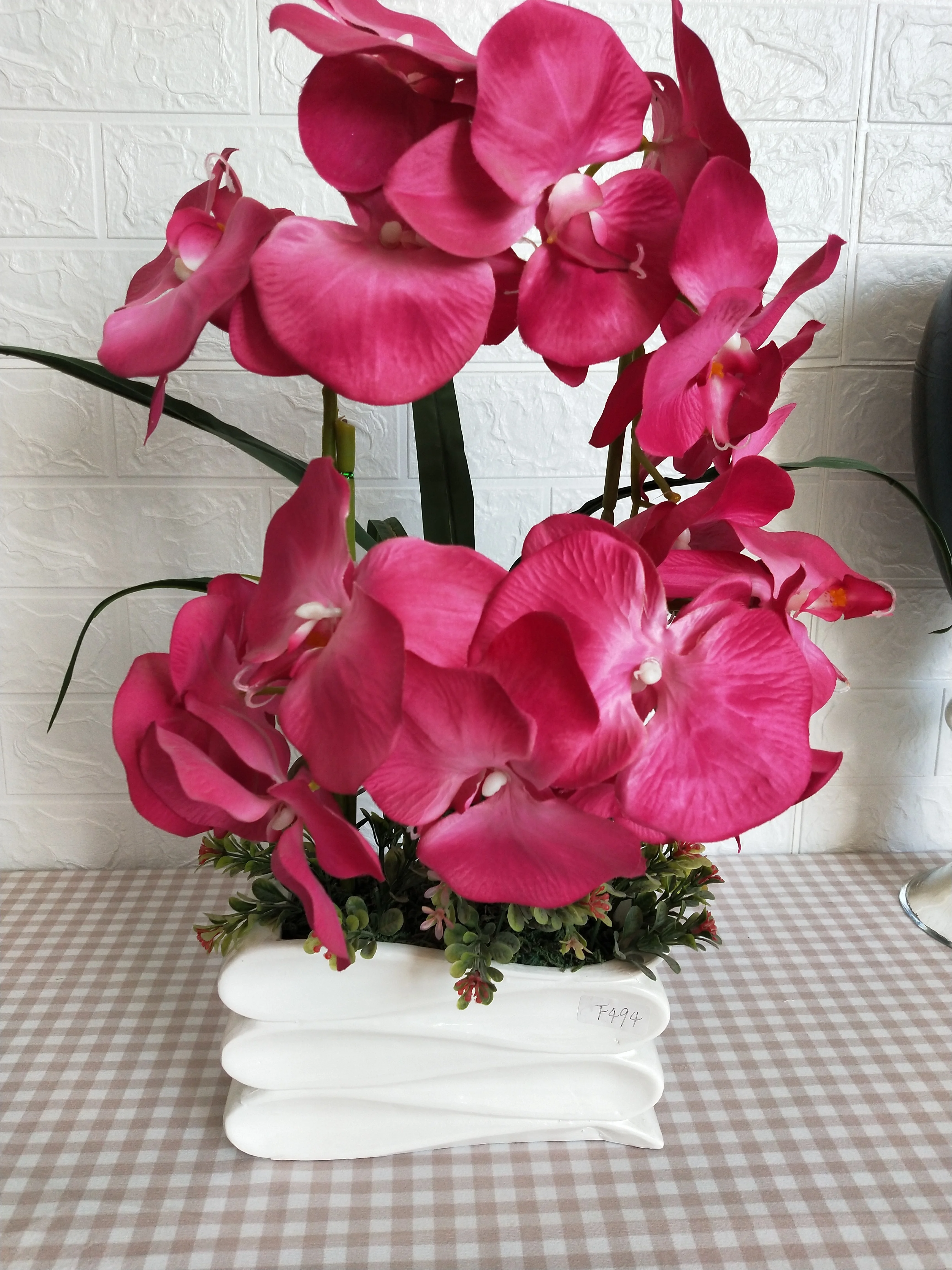 Hot sale Customized Artificial Flower Arrangement Look Real Red Clothing Orchids in Pot Decorative Arrangement table centerpiece