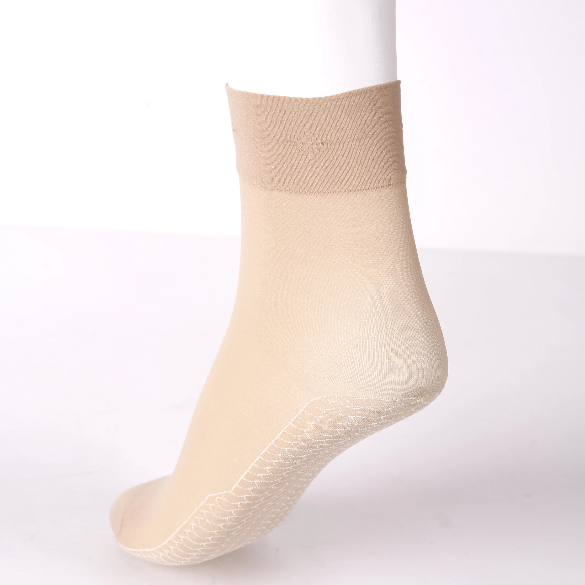 Hot Sale Breathable Lady Nylon Yarn For Disposable Try On Socks