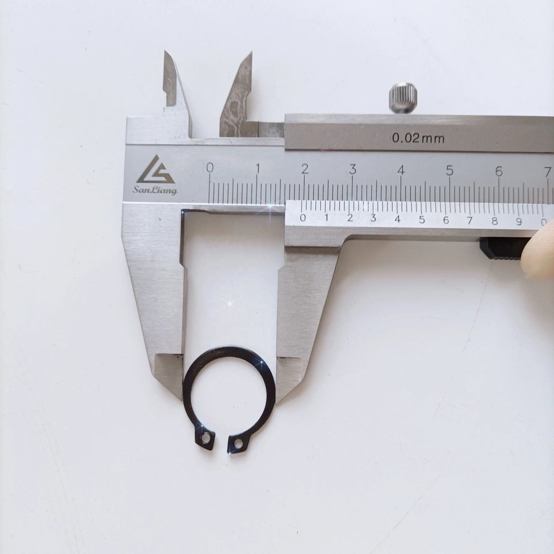 Escalator Circlip C-shaped Snap Ring Seeger $0.6 MOQ 100pcs (2).jpg