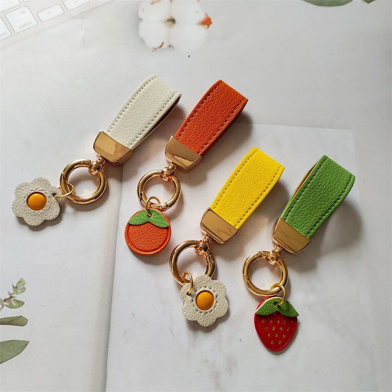 New Style Fashion PU Leather Keychain Cute Italian Leather Keychain For Women Bag Pendant