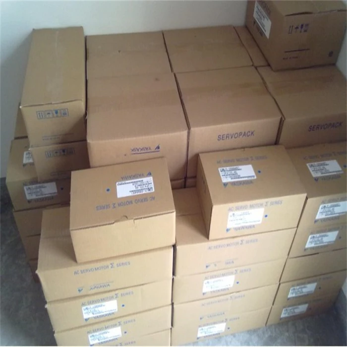 Servo Motor Rotary 460V 130mm Frame 5000 RPM Low Inertia  MPL-B4530F-MJ72AA