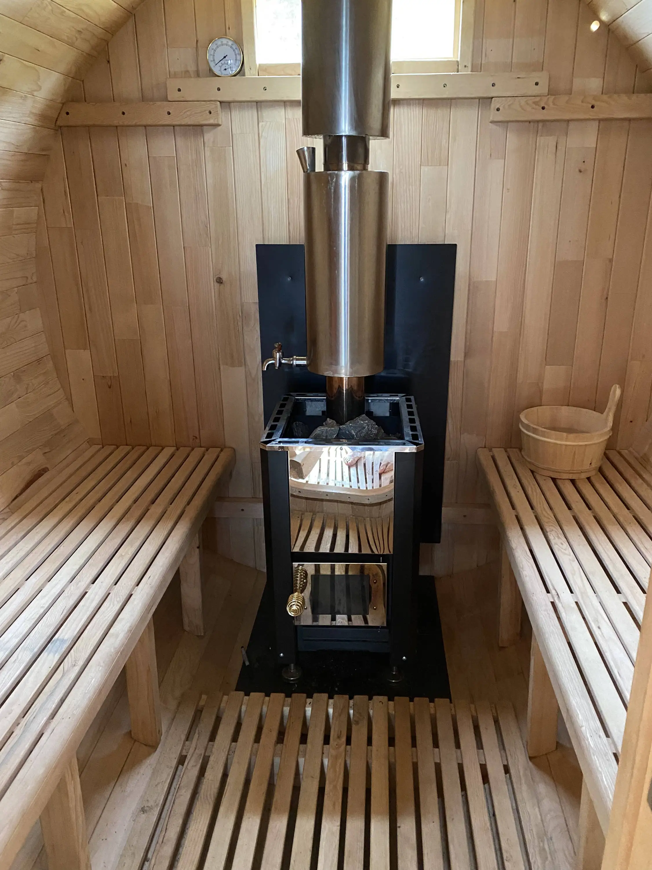 2022 New design big cube sauna 4-6 person outdoor sauna room with wood burning sauna stove for sale