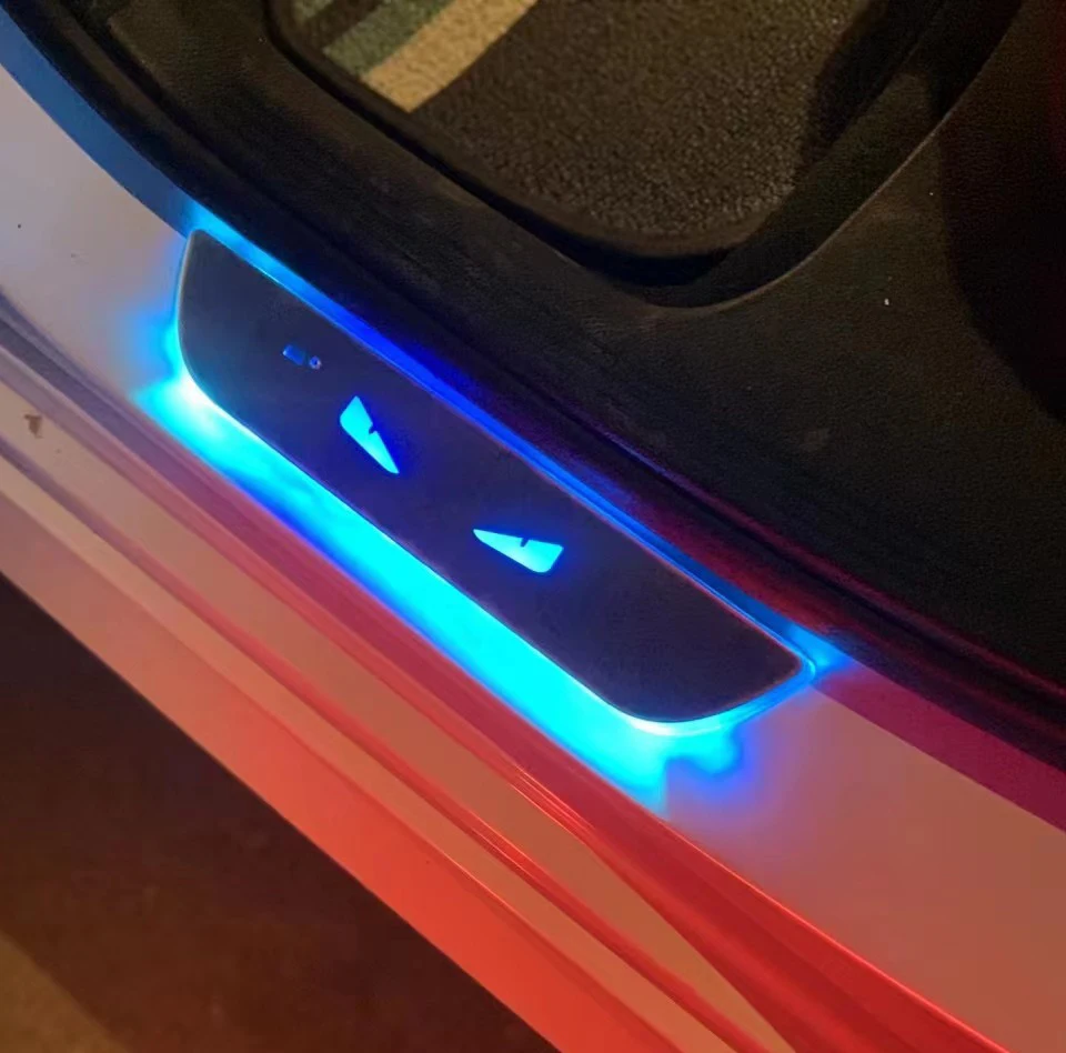 USB беспроводной RGB цветной приветственный педаль с логотипом под заказ автомобильный акриловый Радужный светодиодный порог универсальная