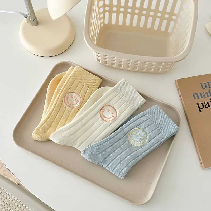 Korea Fashion Solid Color Embroidery Smile Face Adults Sports Cozy Cotton Women Socks