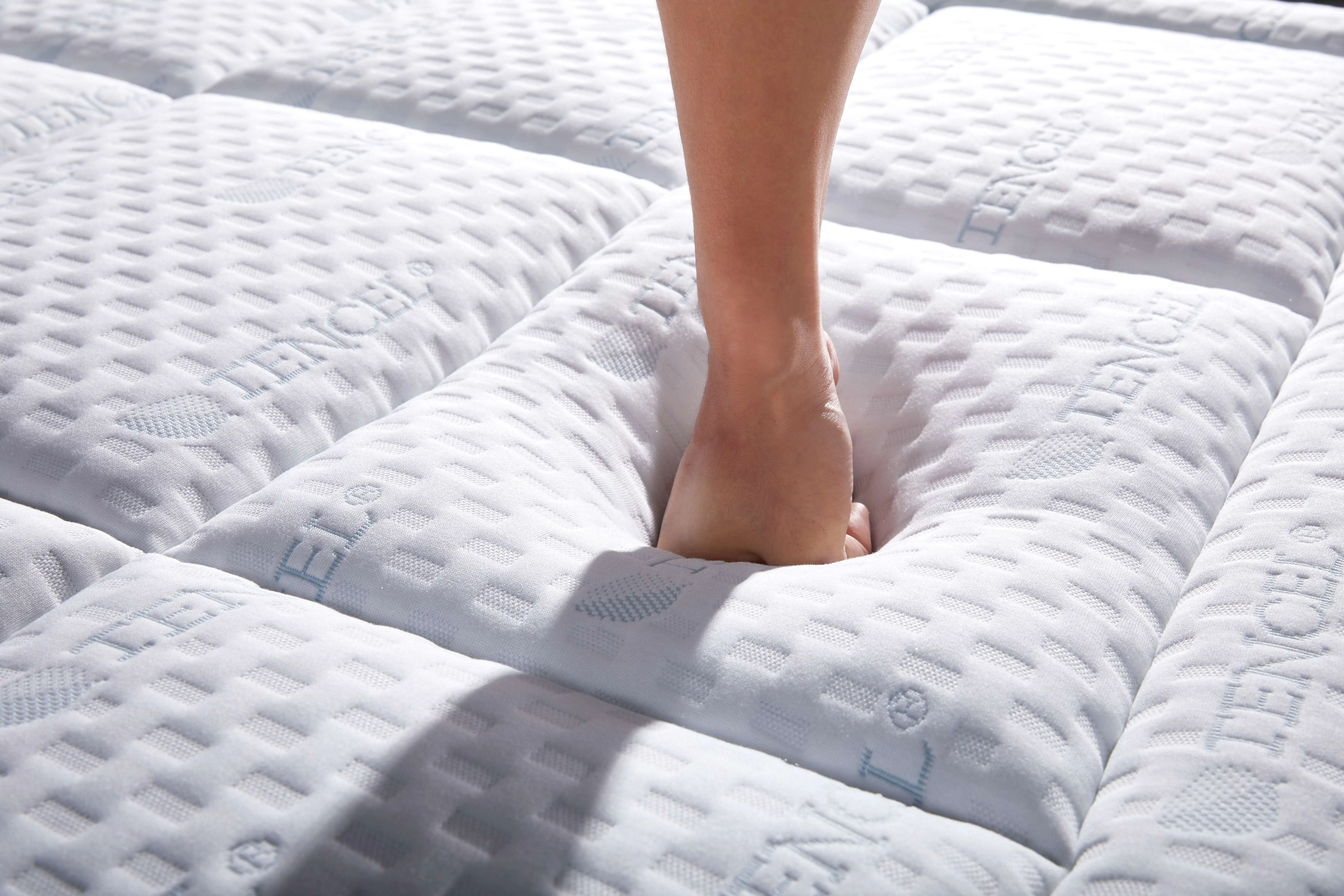 Hot Sale Soft Mattress Customized Cooler Matelas Double Memory Cotton Spring Mattress Guest Ripple Mattress