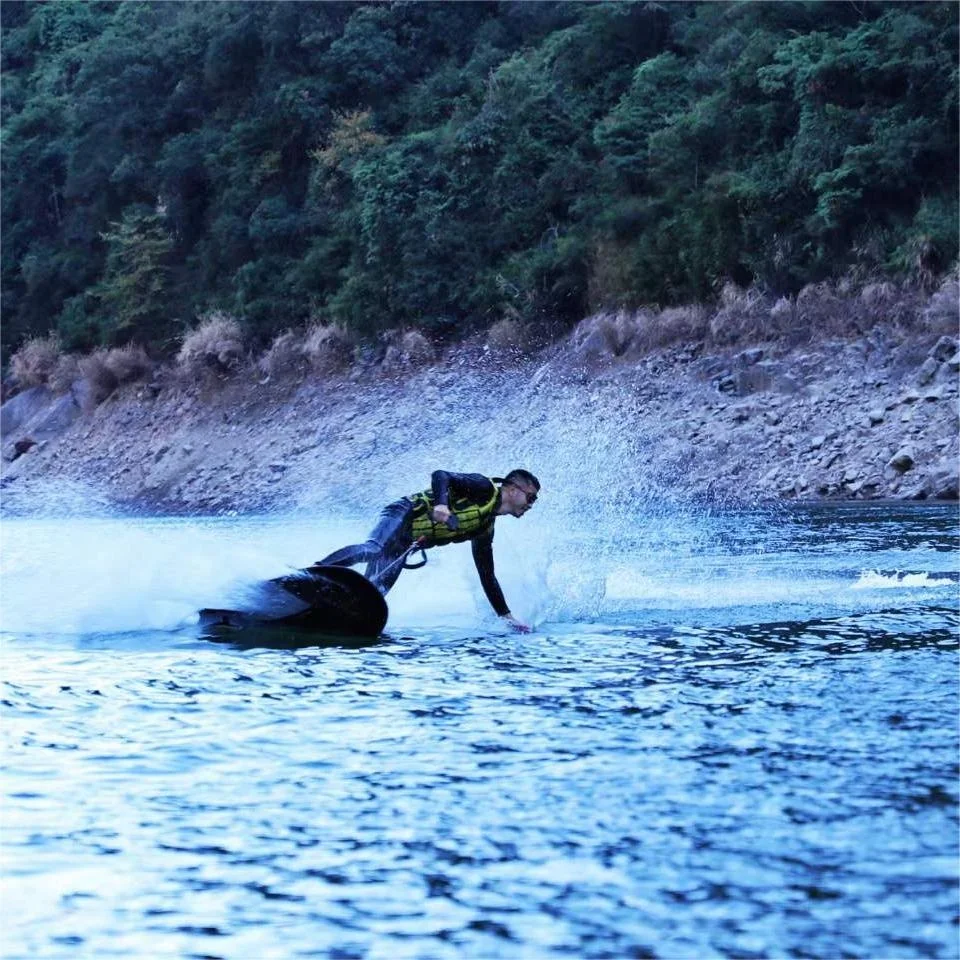 Jetfly High Quality 100% Carbon Fiber Small Jetski Electric Surfboard E-board with Battery Water Powered Equipment