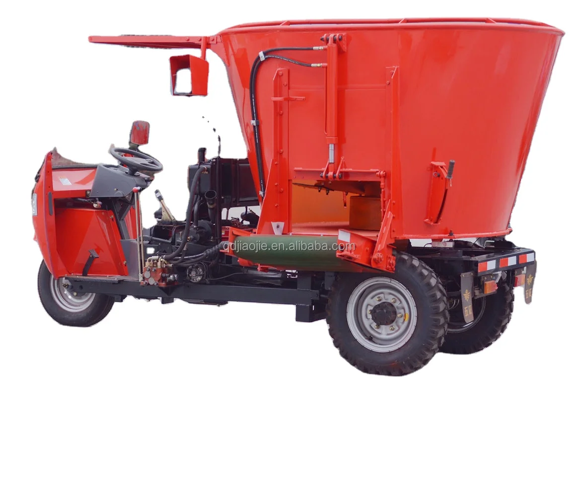 Single Auger Vertical small TMR Mixers,Self-propelled livestock feed mixer